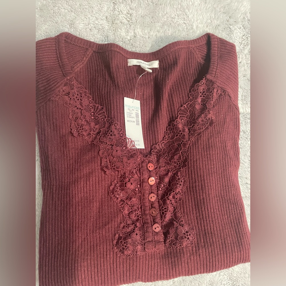 Brand New w/tags Maurice’s Henley Top